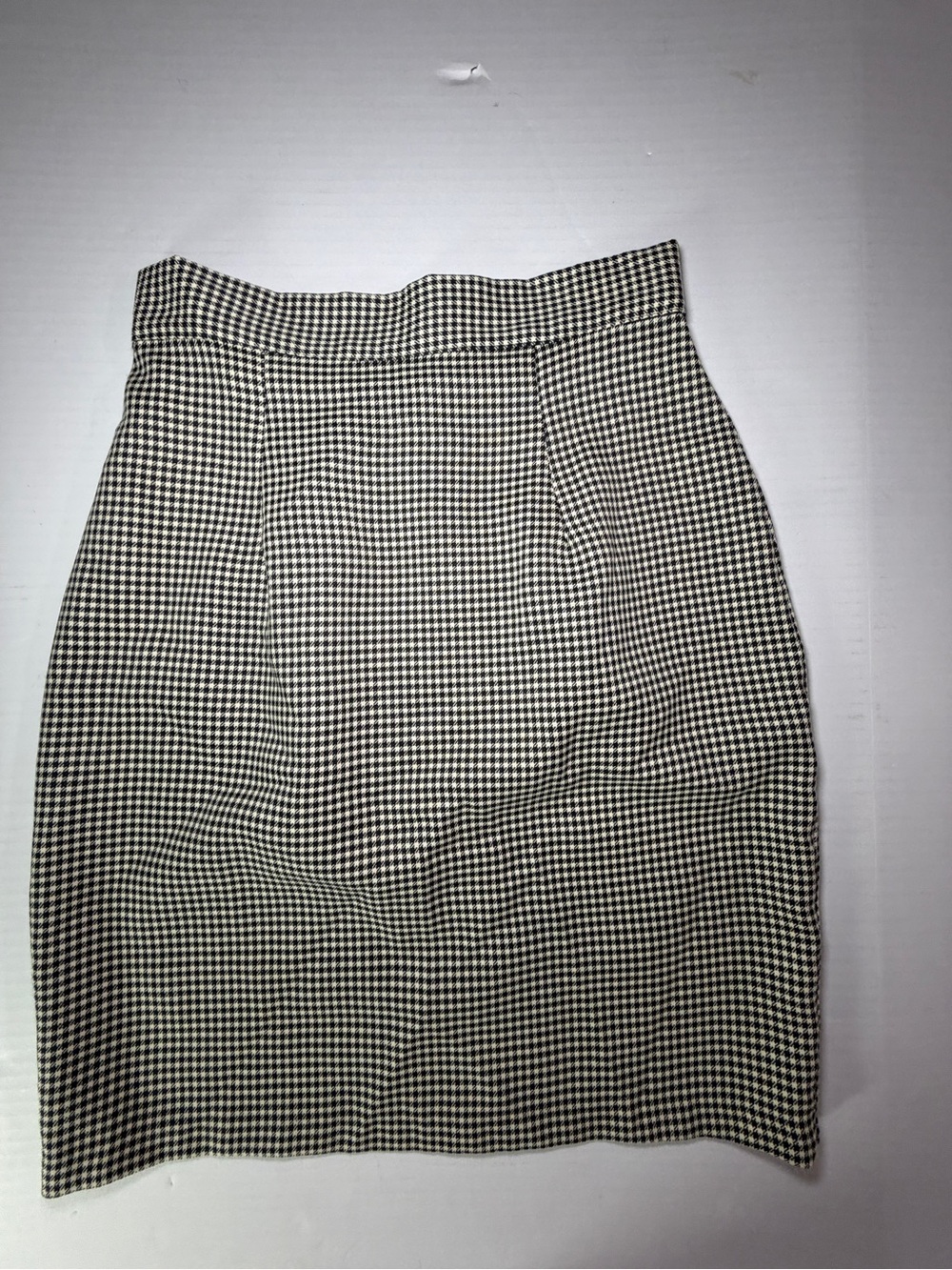 Vintage 90’s Classic Black & White Houndstooth Pencil Skirt